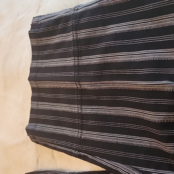 VENEZIA  WOMEN'S CAPRI  - SIZE  20. - Picture 6 of 7